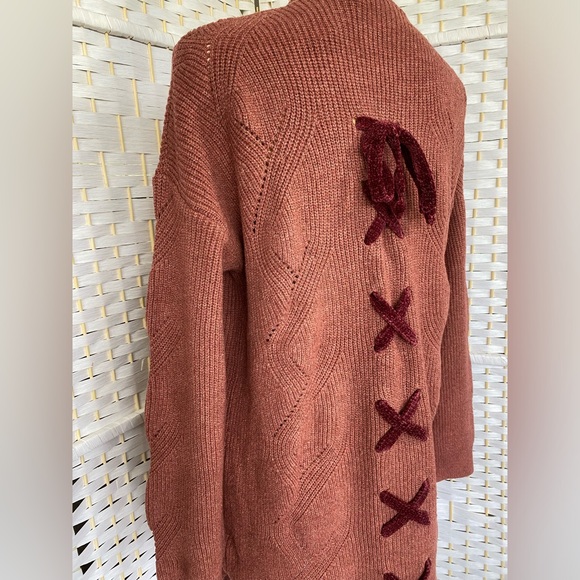 NWT Hem & Thread Rust Cable Knit Cardigan Deep Front Pockets with Shoelace Back - Picture 12 of 14